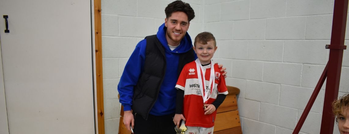 Hayden Makes A Surprise Visit To Foundation Holiday Course